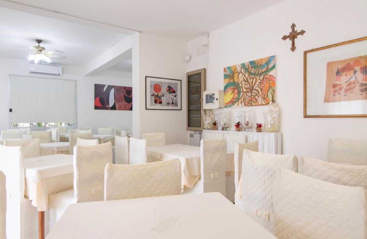 Hotel Miro كاتوليكا المظهر الخارجي الصورة