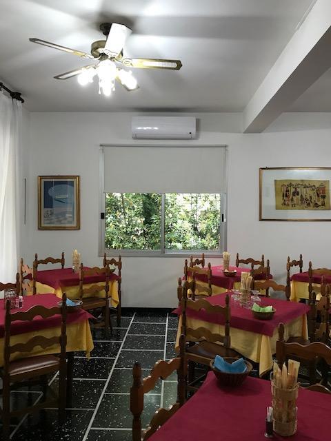 Hotel Miro كاتوليكا المظهر الخارجي الصورة