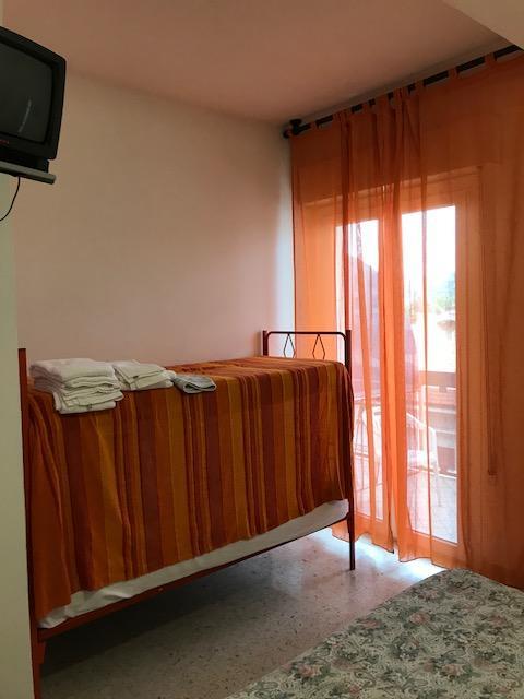 Hotel Miro كاتوليكا المظهر الخارجي الصورة