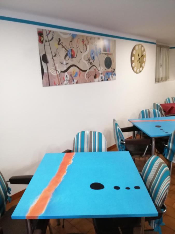 Hotel Miro كاتوليكا المظهر الخارجي الصورة