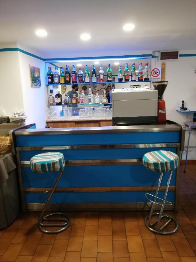Hotel Miro كاتوليكا المظهر الخارجي الصورة